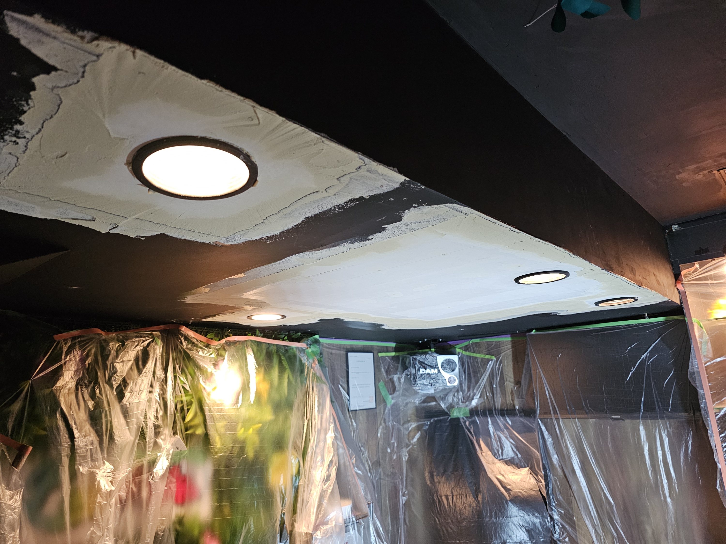 東京赤坂見附の飲食店天井復旧工事