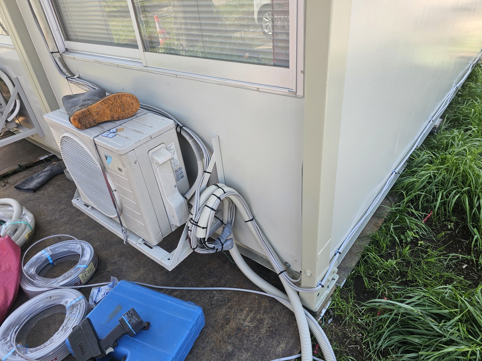 横浜仮設事務所電気工事